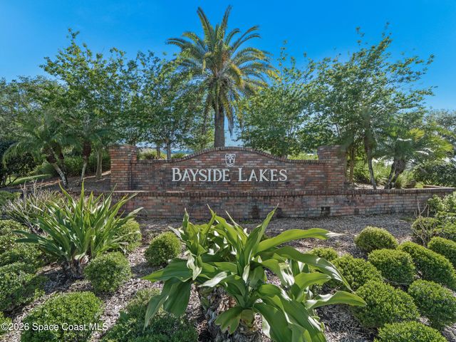 319 Gardendale Circle SE, Palm Bay, FL 32909