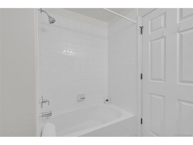 12711 Colorado Blvd L-1217, Thornton, CO 80241