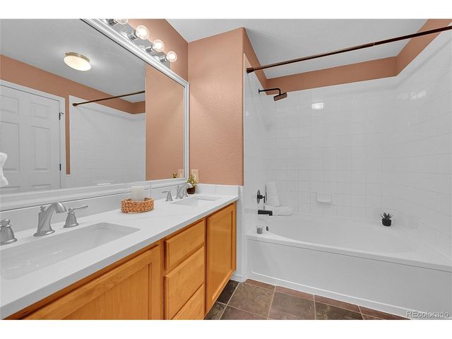 12711 Colorado Blvd L-1217, Thornton, CO 80241