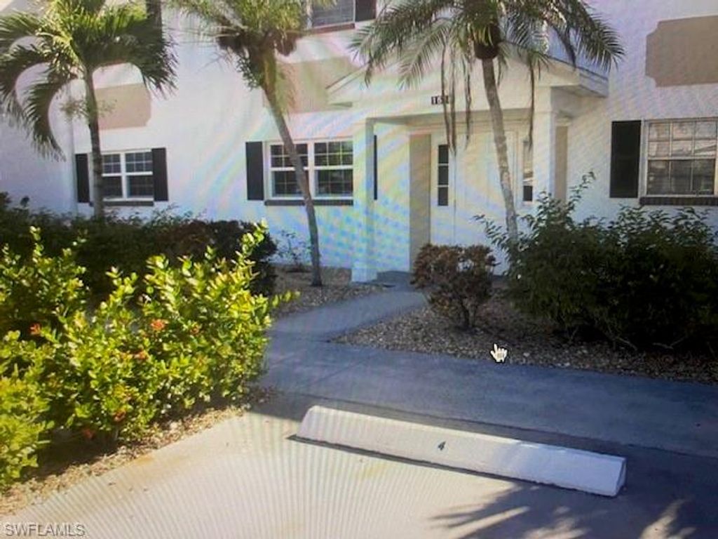 1518 Edgewater CIR 2A, FORT MYERS, FL 33919 — exterior
