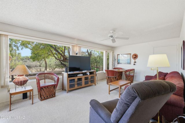 661 W Vía De Suenos, Green Valley, AZ 85622