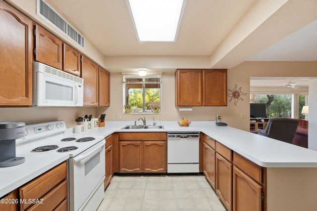 661 W Vía De Suenos, Green Valley, AZ 85622