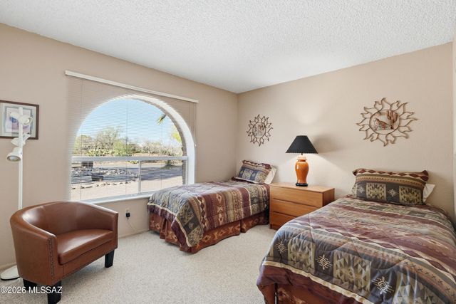 661 W Vía De Suenos, Green Valley, AZ 85622