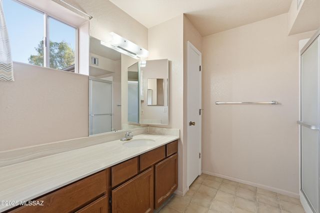 661 W Vía De Suenos, Green Valley, AZ 85622