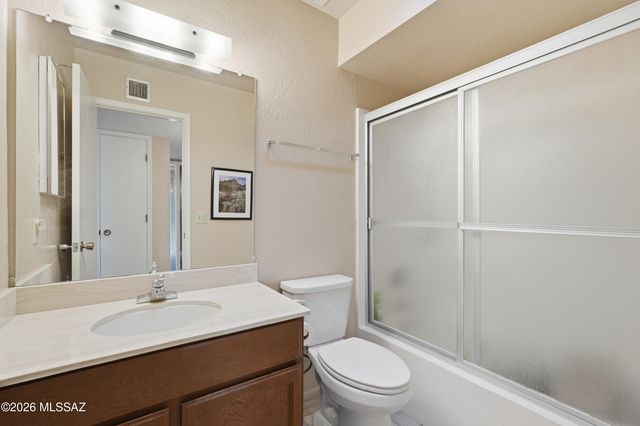 661 W Vía De Suenos, Green Valley, AZ 85622