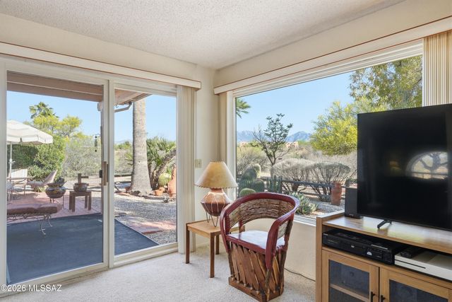 661 W Vía De Suenos, Green Valley, AZ 85622