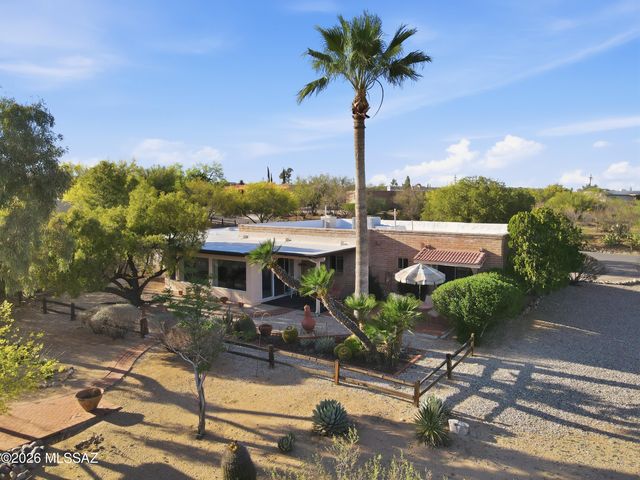 661 W Vía De Suenos, Green Valley, AZ 85622