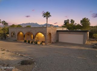 661 W Vía De Suenos, Green Valley, AZ 85622