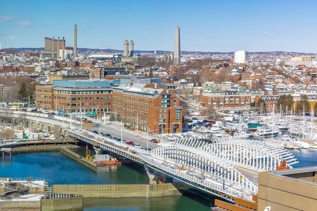 100 Lovejoy Wharf PH1A, Boston, MA 02114