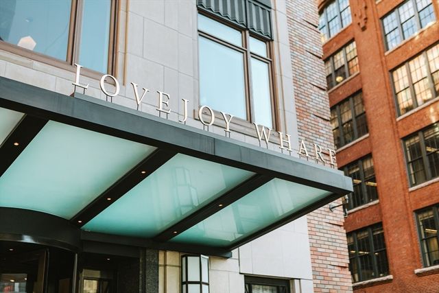 100 Lovejoy Wharf PH1A, Boston, MA 02114