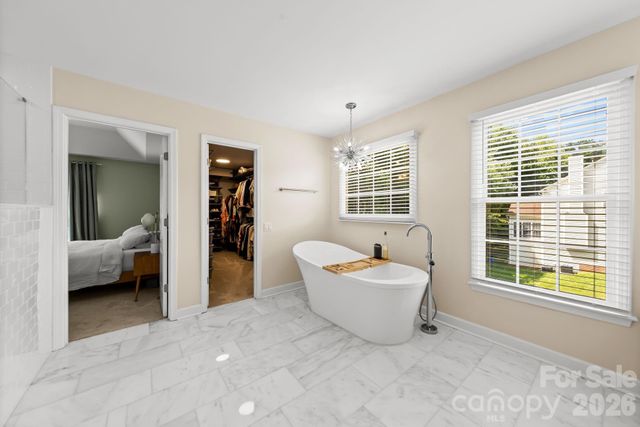 2718 Peverell Lane, Charlotte, NC 28270