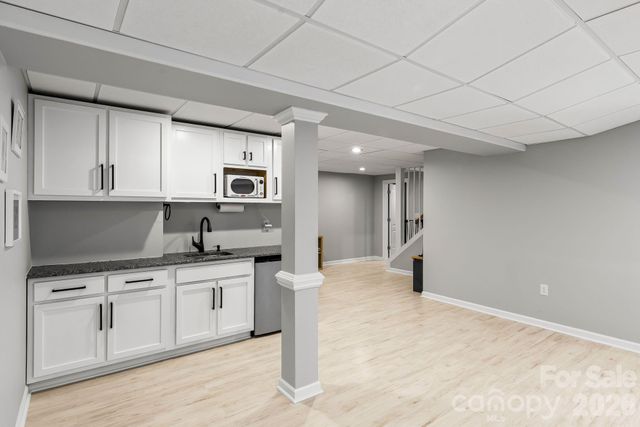 2718 Peverell Lane, Charlotte, NC 28270