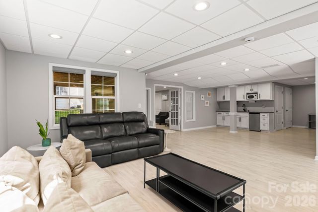 2718 Peverell Lane, Charlotte, NC 28270