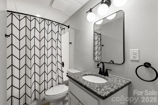 2718 Peverell Lane, Charlotte, NC 28270
