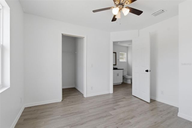 3702 WIGGINS LEAF STREET, Tampa, FL 33619