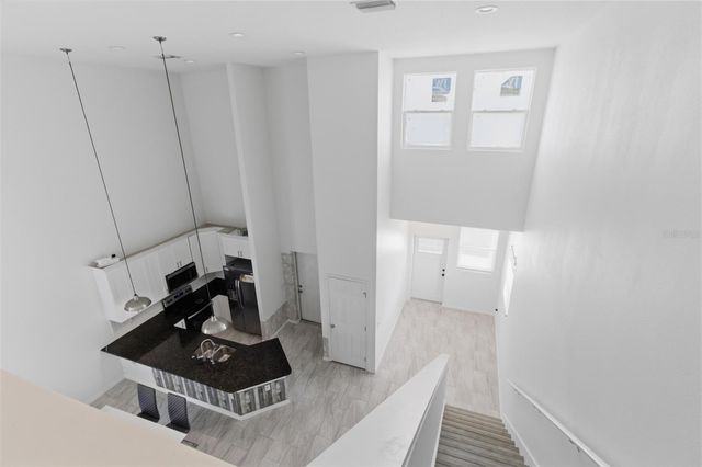 3702 WIGGINS LEAF STREET, Tampa, FL 33619
