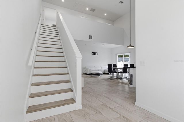 3702 WIGGINS LEAF STREET, Tampa, FL 33619
