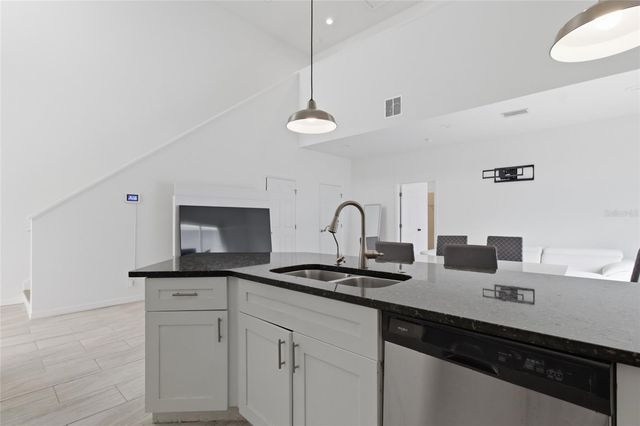 3702 WIGGINS LEAF STREET, Tampa, FL 33619