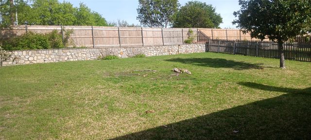 2740 Beacon Hill Drive, Rockwall, TX 75087