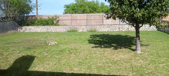 2740 Beacon Hill Drive, Rockwall, TX 75087