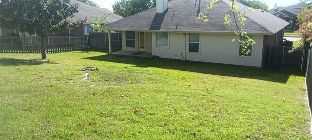 2740 Beacon Hill Drive, Rockwall, TX 75087