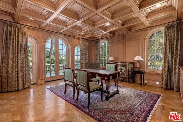 701 N Beverly Drive, Beverly Hills, CA 90210