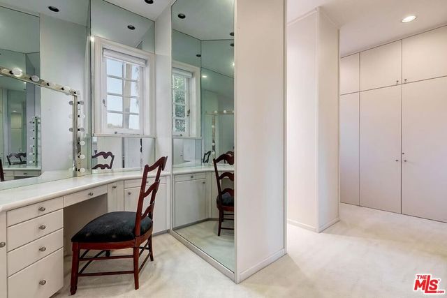 701 N Beverly Drive, Beverly Hills, CA 90210