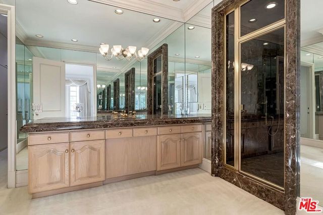 701 N Beverly Drive, Beverly Hills, CA 90210