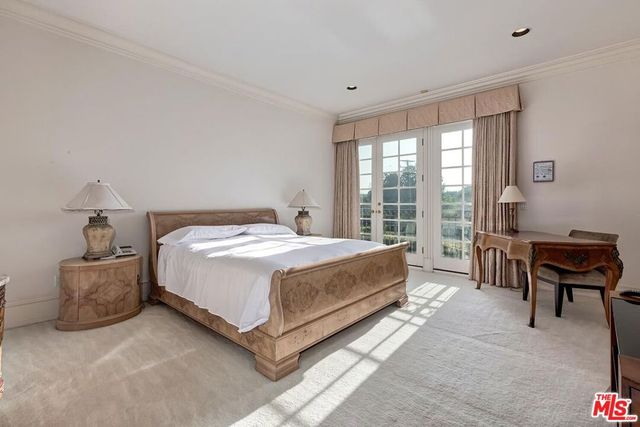 701 N Beverly Drive, Beverly Hills, CA 90210