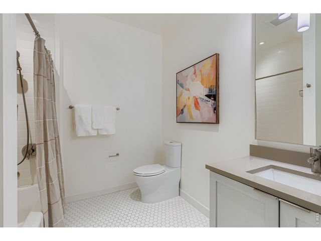 1750 Wewatta St 1821, Denver, CO 80202