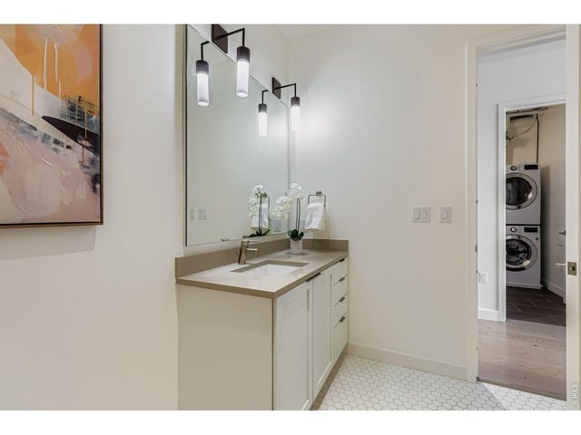 1750 Wewatta St 1821, Denver, CO 80202