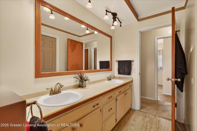 13625 S Jones Road, Eagle, MI 48822