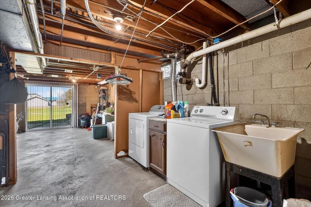 13625 S Jones Road, Eagle, MI 48822