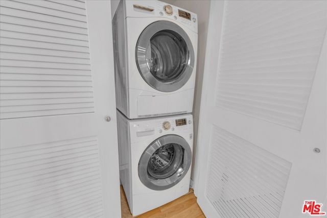 4426 VENTURA CANYON Avenue 102, Sherman Oaks, CA 91423