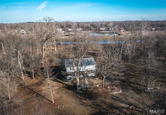 10 Lehmond Island Road, St Charles, MO 63301