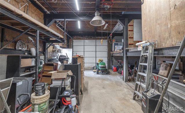 10 Lehmond Island Road, St Charles, MO 63301