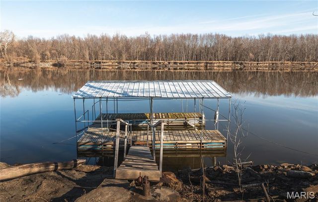 10 Lehmond Island Road, St Charles, MO 63301