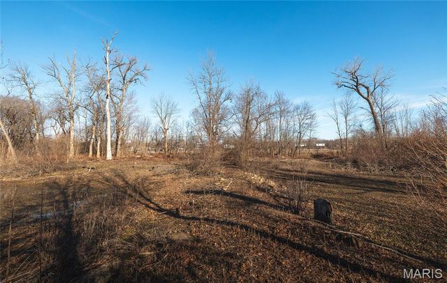 10 Lehmond Island Road, St Charles, MO 63301