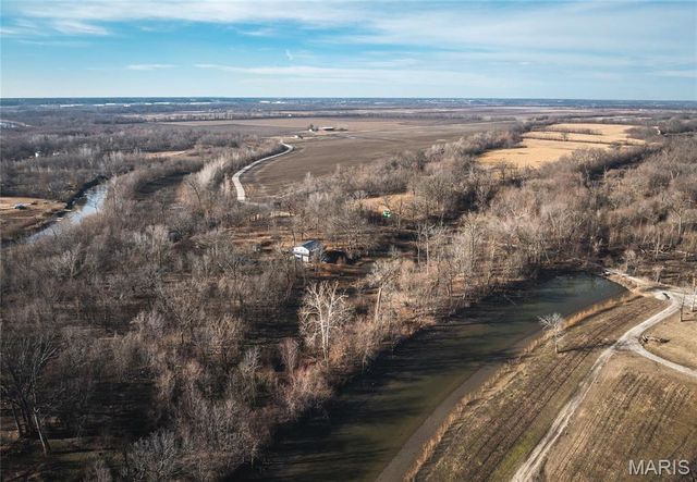 10 Lehmond Island Road, St Charles, MO 63301