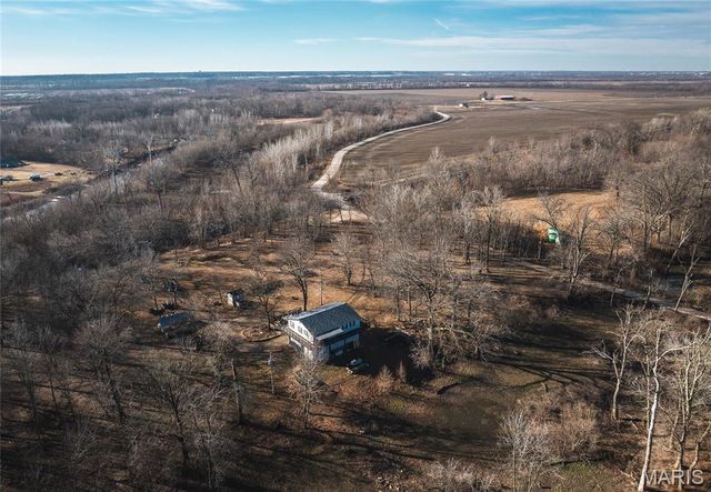 10 Lehmond Island Road, St Charles, MO 63301