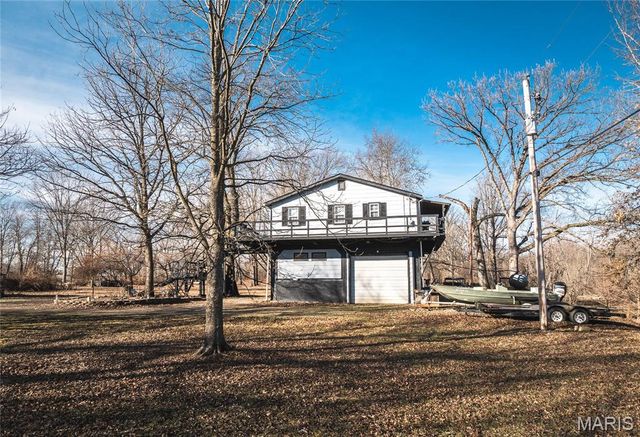 10 Lehmond Island Road, St Charles, MO 63301