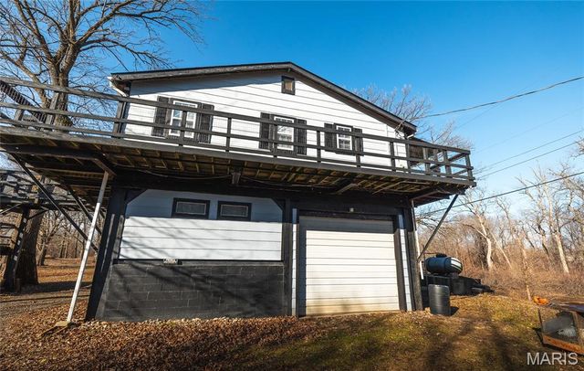 10 Lehmond Island Road, St Charles, MO 63301