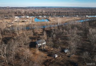 10 Lehmond Island Road, St Charles, MO 63301