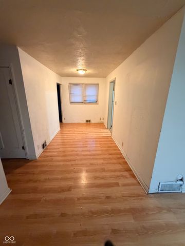 4424 Columbus Avenue, Anderson, IN 46013