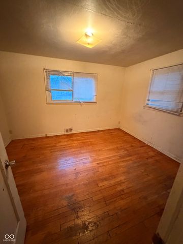 4424 Columbus Avenue, Anderson, IN 46013