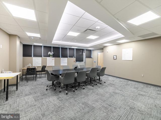 520 W ROOSEVELT BLVD, Philadelphia, PA 19120