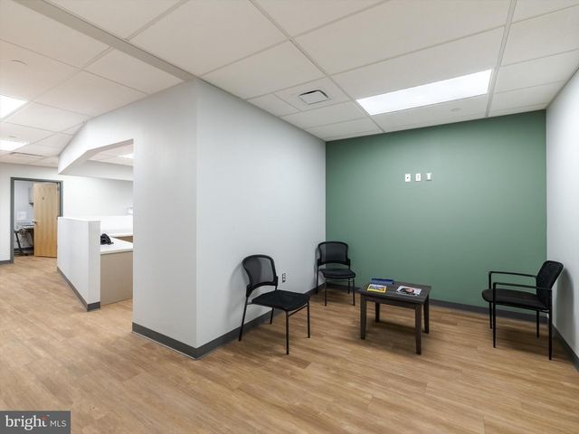 520 W ROOSEVELT BLVD, Philadelphia, PA 19120