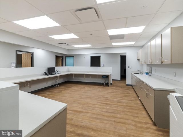 520 W ROOSEVELT BLVD, Philadelphia, PA 19120