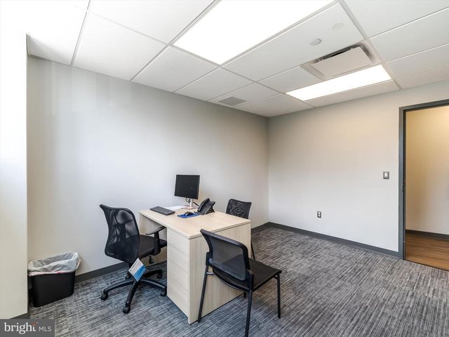 520 W ROOSEVELT BLVD, Philadelphia, PA 19120