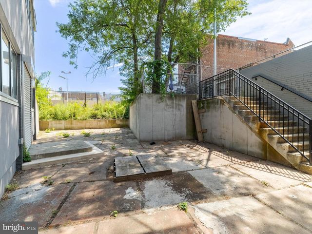 520 W ROOSEVELT BLVD, Philadelphia, PA 19120